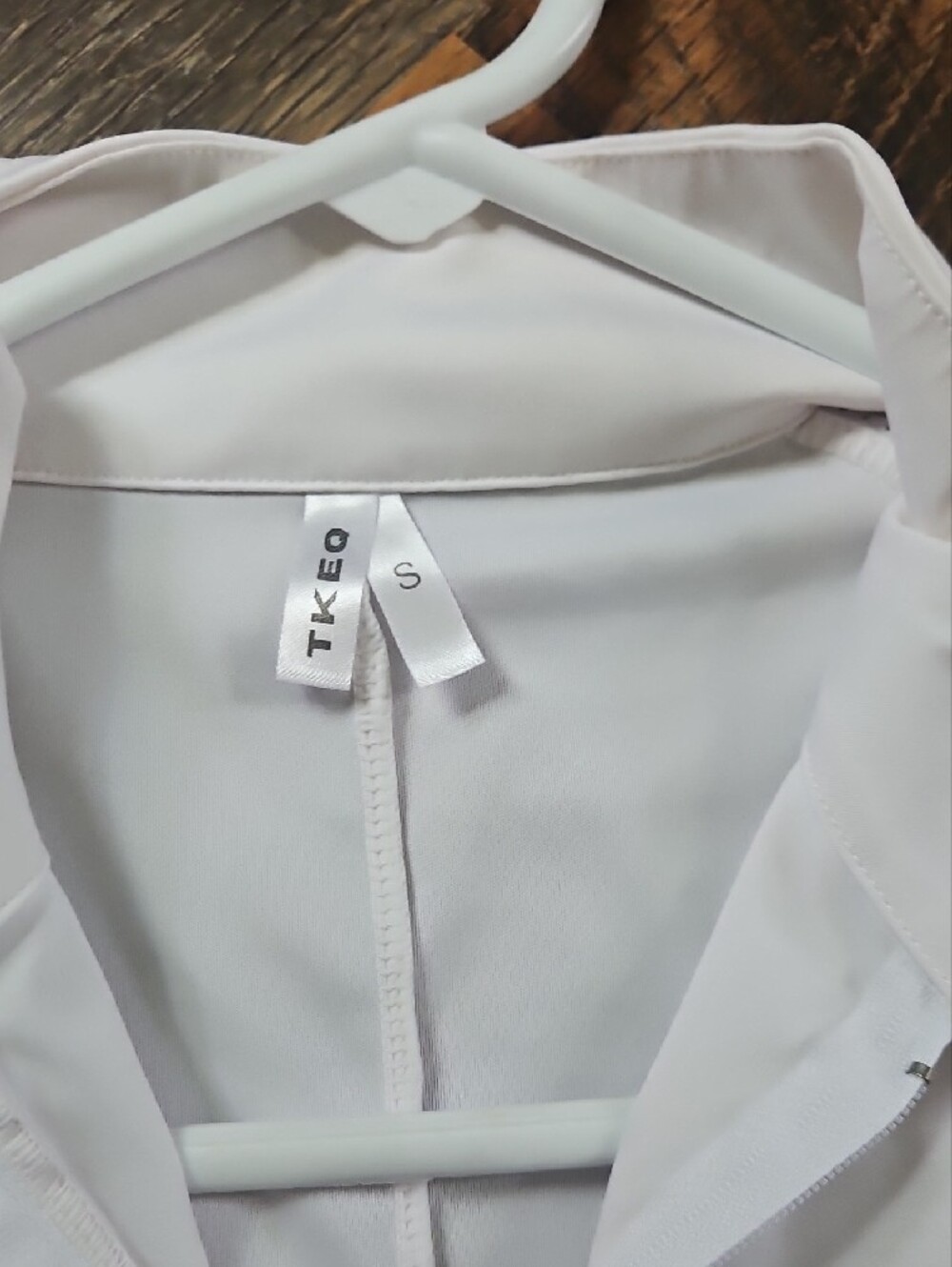 TKEQ Sloane Long Sleeve Show Shirt - Picture 3 of 4